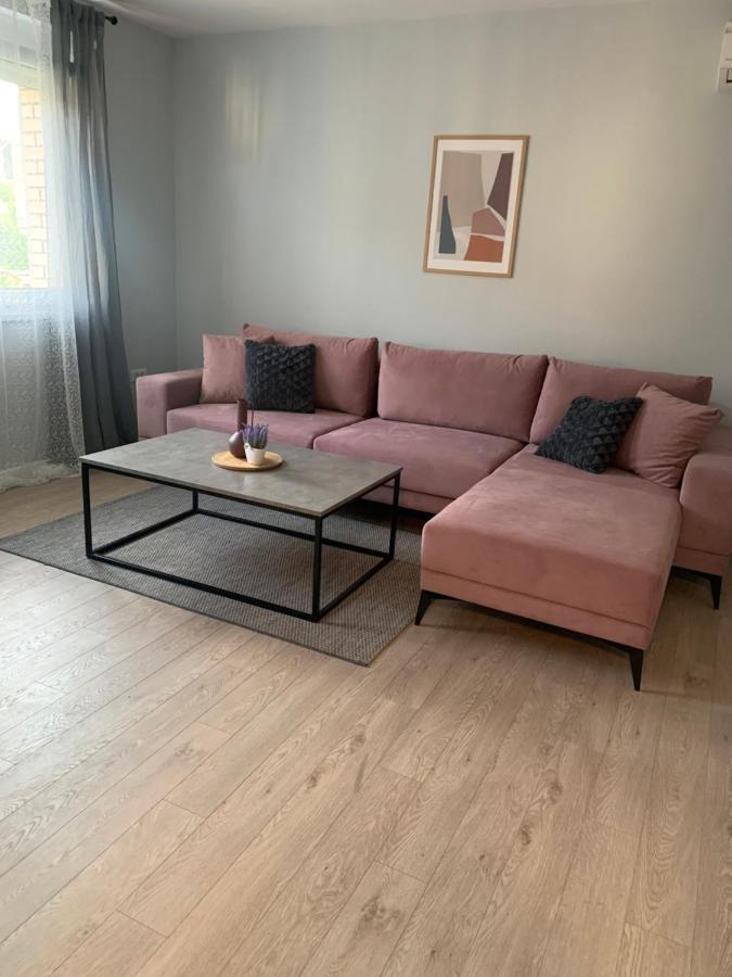 Novoureden Stan U Vitezu Apartment Bagian luar foto