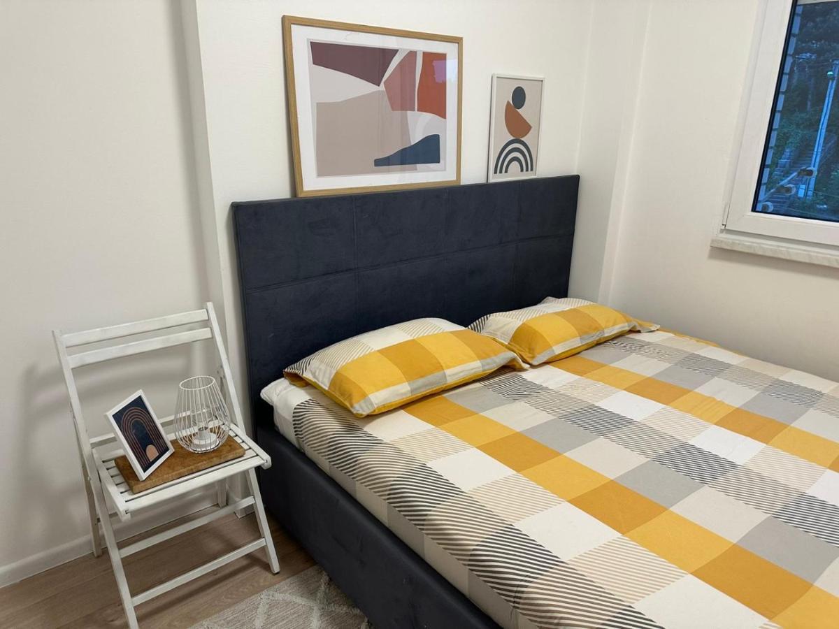 Novoureden Stan U Vitezu Apartment Bagian luar foto